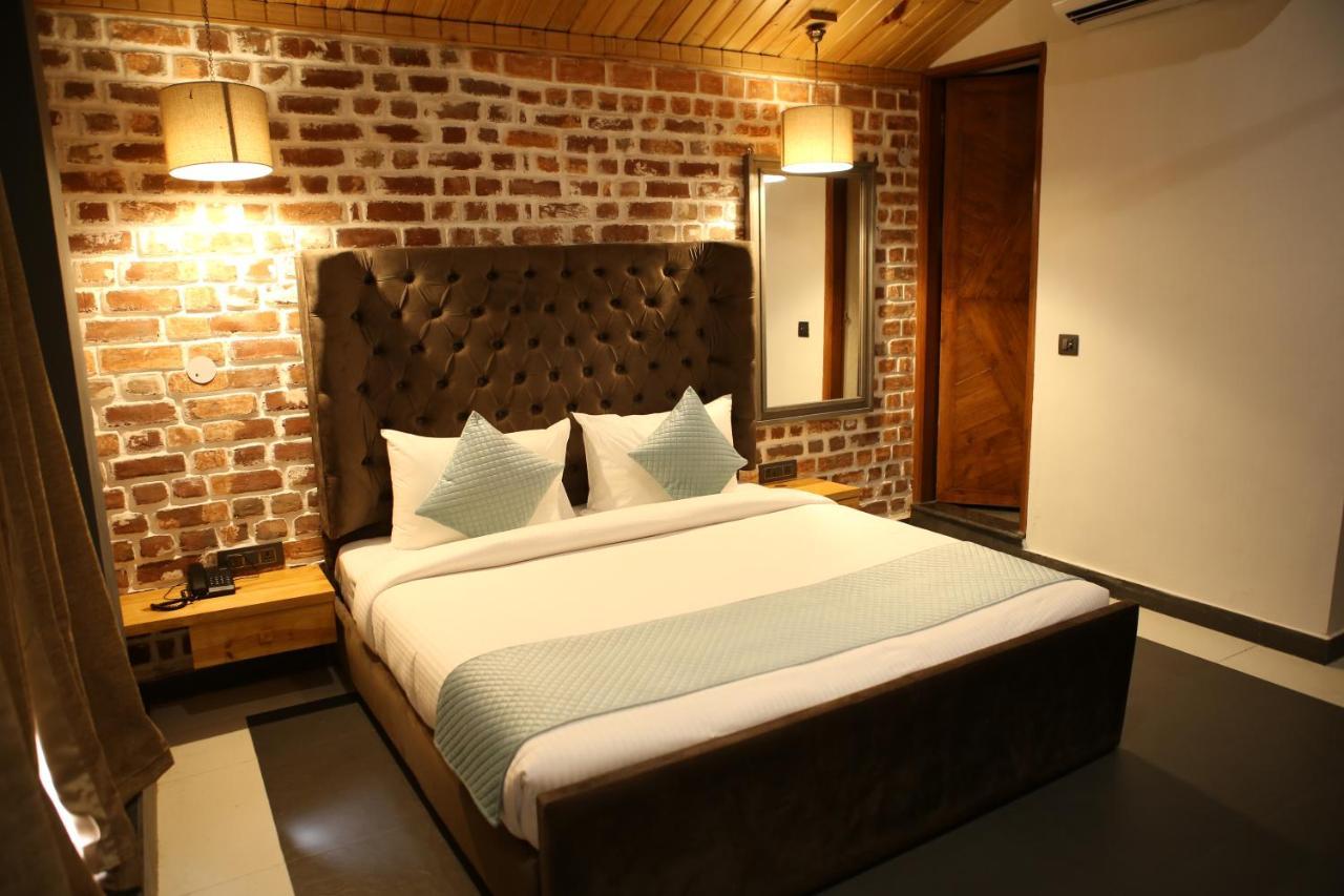 Granny'S Den Resort Rājpur エクステリア 写真