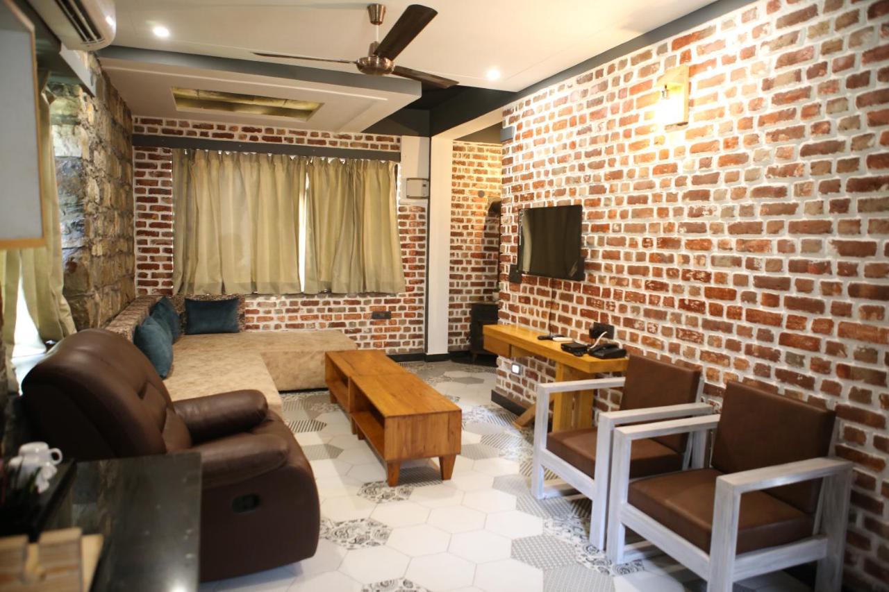 Granny'S Den Resort Rājpur エクステリア 写真